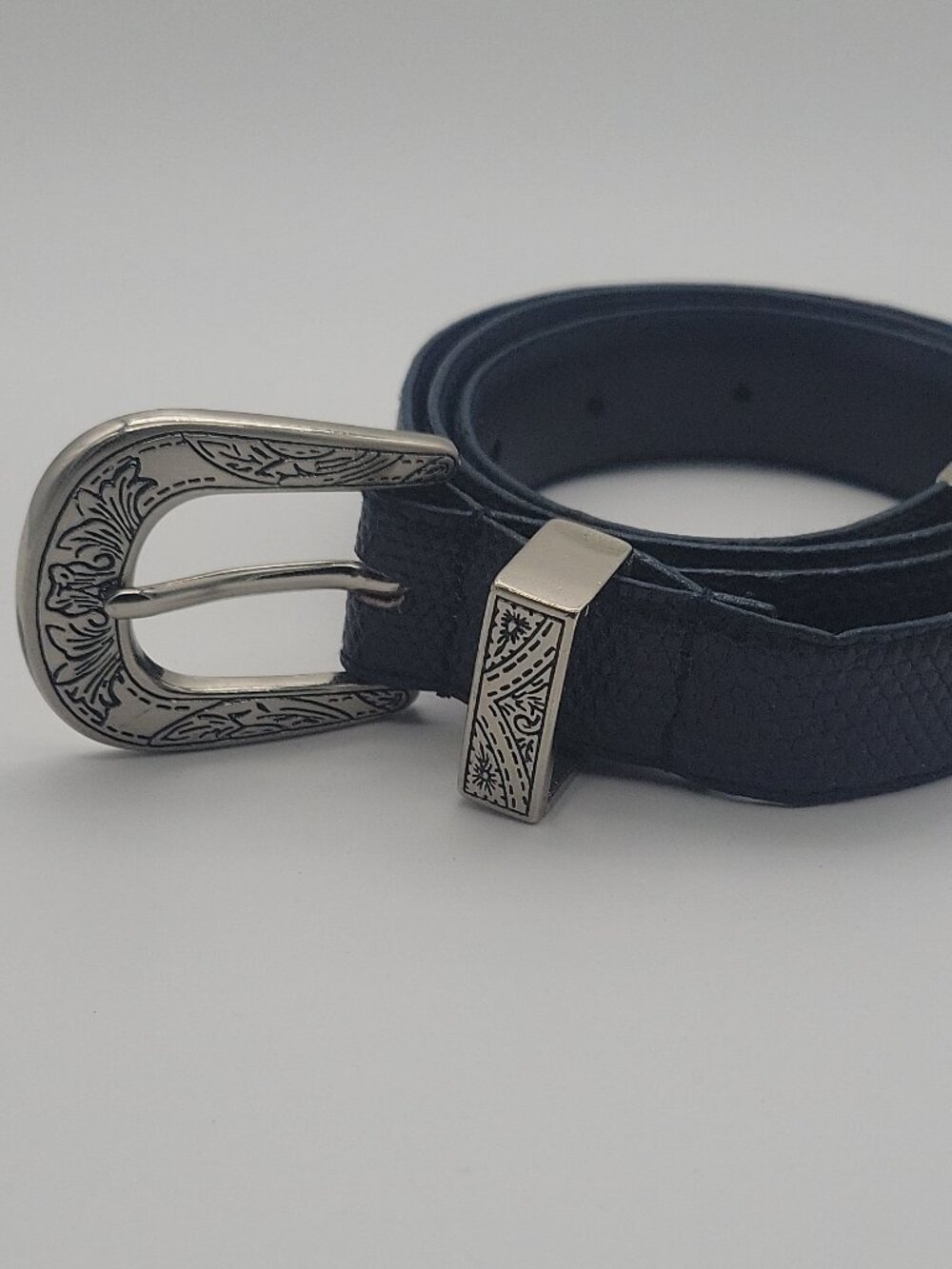 Lee Sands Unisex Blue  Genuine Lizard Belt Adjustable Silver-Tone Buckle 34 1"